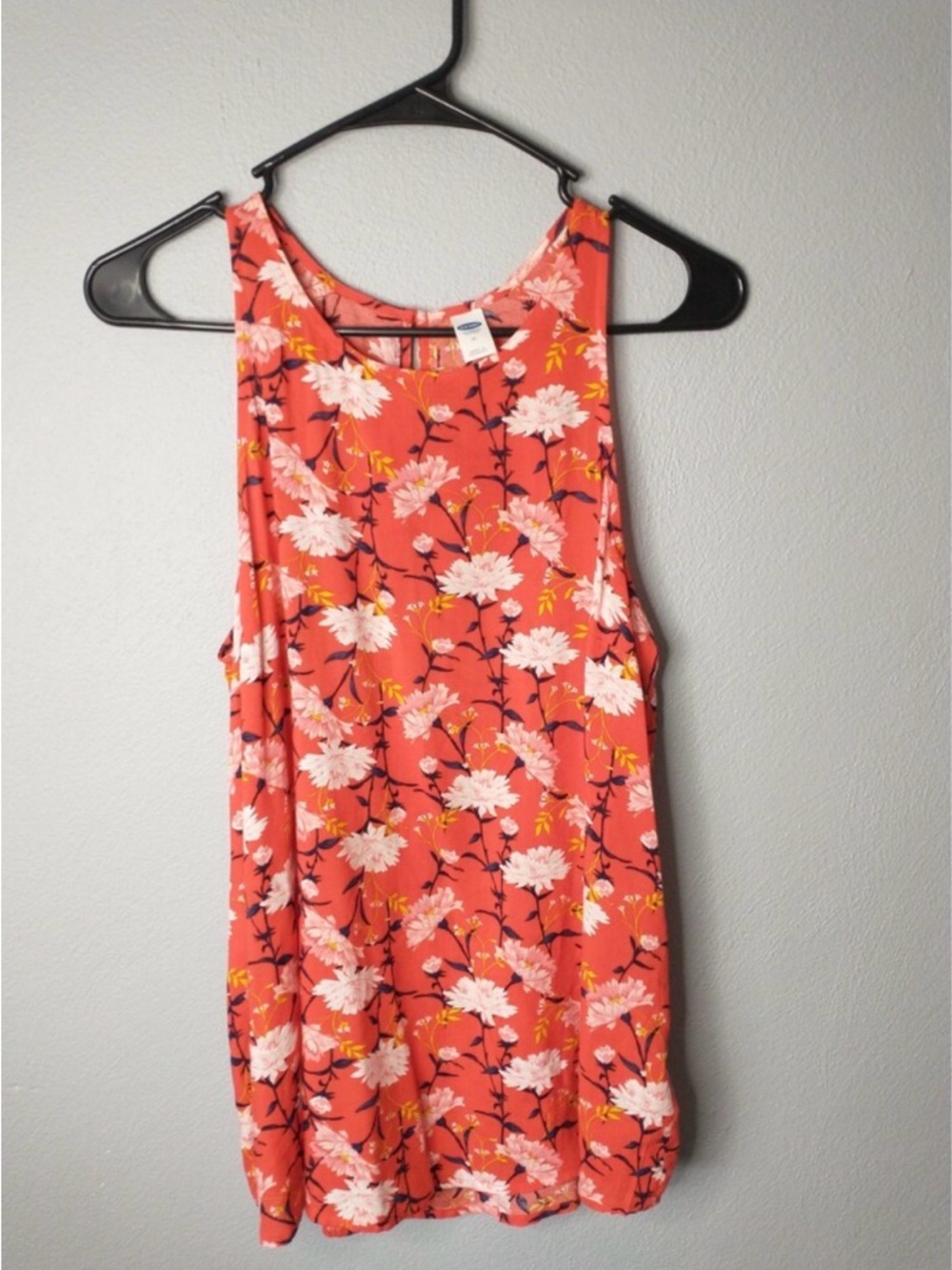 Old Navy Red Floral Tank Top Women’s Medium Sleeveless Blouse Summer